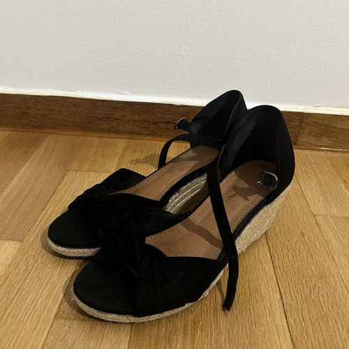 Black Suede Platform Sandals Size 38 Like New