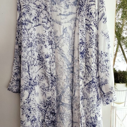 Vintage Style Kimono Robes with Toile de Jouy Pattern, Blue & Red