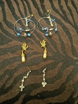 Fo Bijou fashion jewelry set of 3 pairs of women's earrings used
