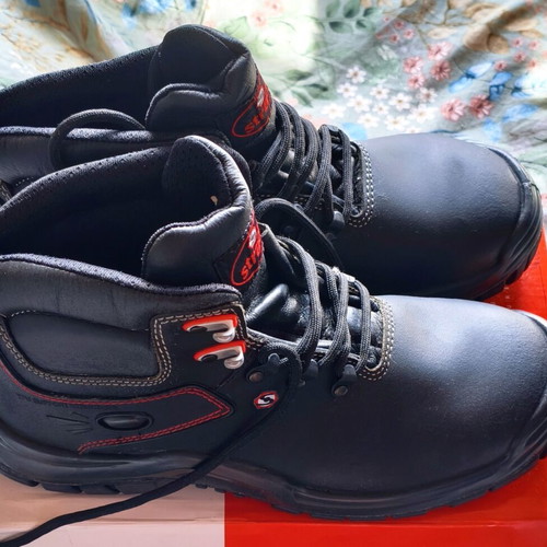 Strada S3HRO SRC Composite Safety Boots New