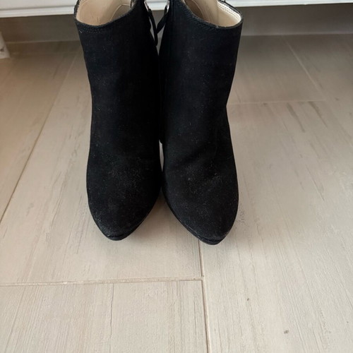 Zara leather ankle boots black size 36 like new