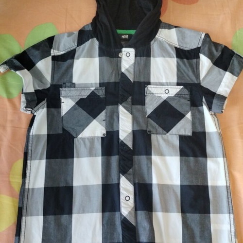 H&M boys' shirt with hood, black and white, size 158, ages 12-13