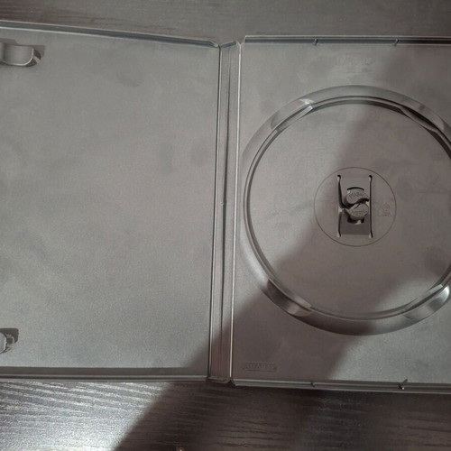 PlayStation 2 game cases used, pack of 2, original and compatible