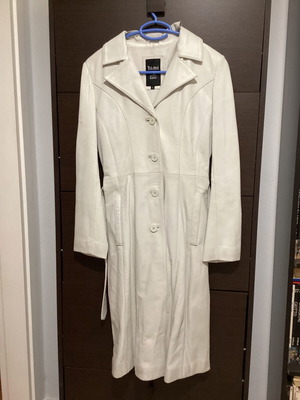 Toi&Moi leather trench coat like new, white genuine leather