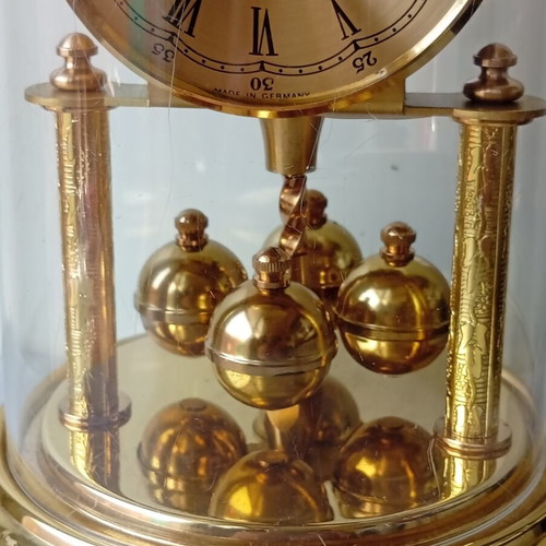400 Day German Quartz Clock like new, 22 cm