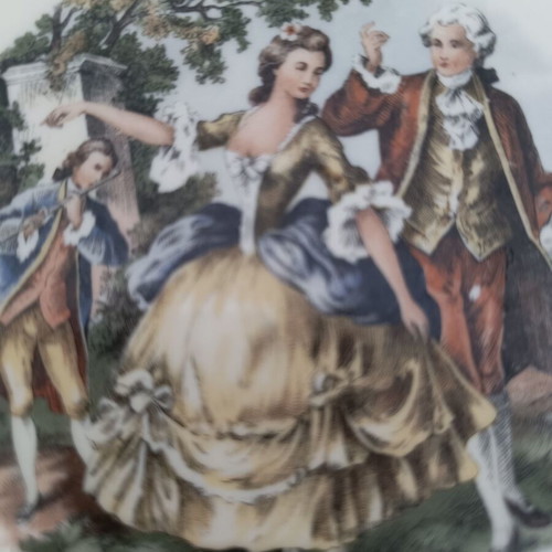 Hutschenreuther vintage decorative porcelain plate from Bavaria like new