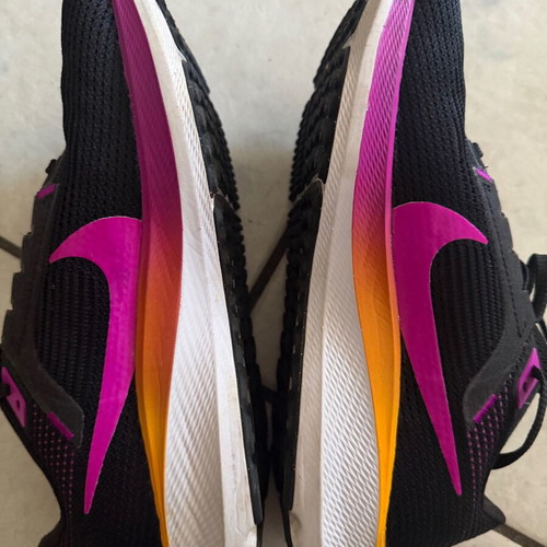 Nike Air Zoom Pegasus 40 μέγεθος 39 σαν καινούργιο, πολύχρωμα αθλητικά παπούτσια