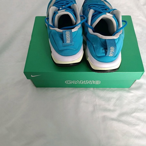 Nike Zoom Freak 4 size 44 like new, gray and blue