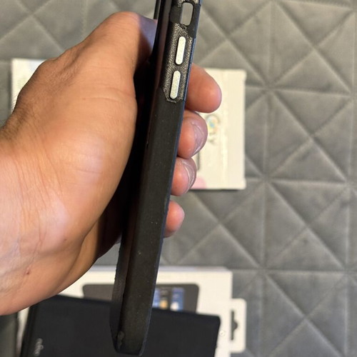 iPhone 13 Pro Max cases used, Cosy leather and Puro wallet 2 in 1