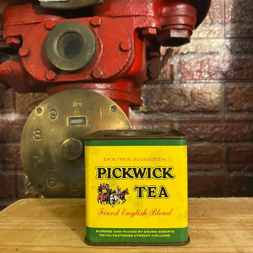 Pickwick Tea metal box used, old with lid