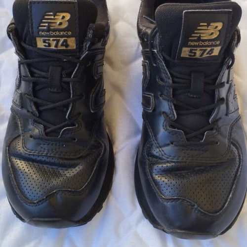 New Balance 574 sneakers size 39 like new, black with gold details