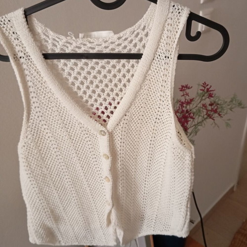 Knitted top Pull & Bear like new, size M, white