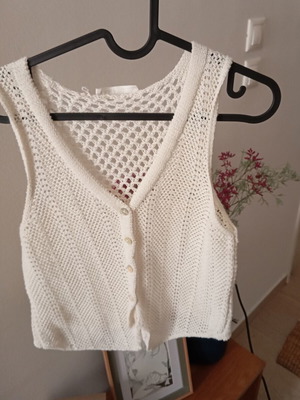 Knitted top Pull & Bear like new, size M, white