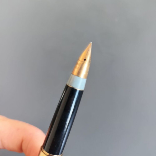 Sheaffer Stylist 777 Vintage Fountain Pen 14K Gold Nib like new with case