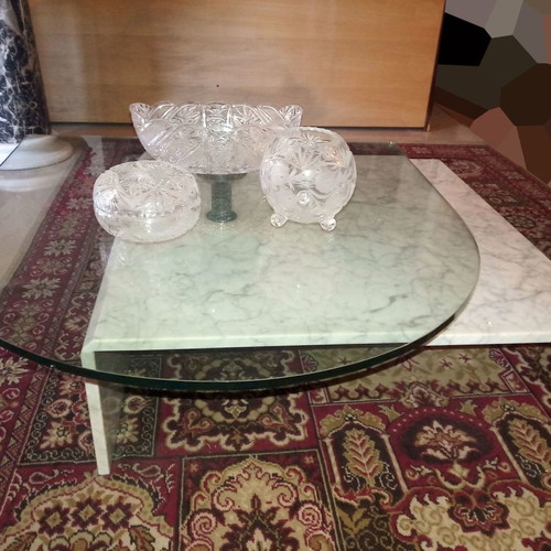 Impressive Italian Coffee Table like new, marble and glass