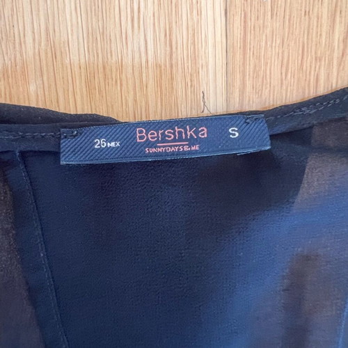 Bershka blouse black like new with back opening, size S