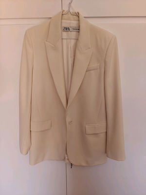 Zara blazer extra small beige like new