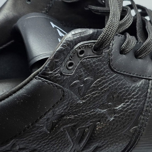 Louis Vuitton Epi Leather Sneakers used, size 44, black