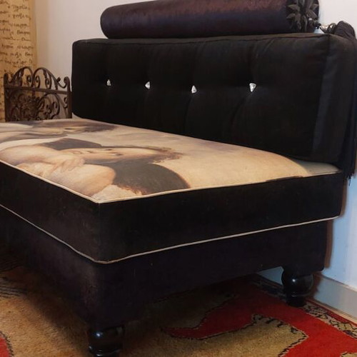 Recliner with stool like new, cherubs and Swarovski