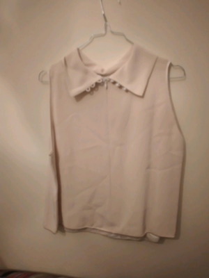 White sleeveless blouse size M used