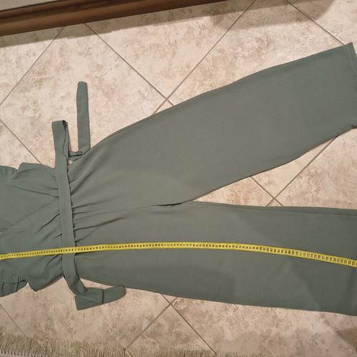 Jumpsuit khaki small medium size like new