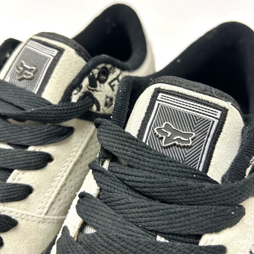 Fox sneakers US 8 / EU 41, beige, rare new