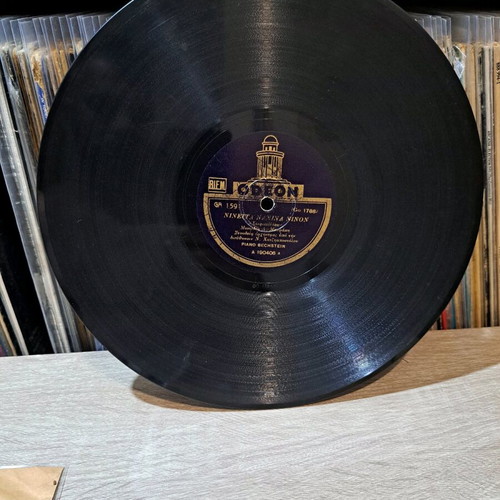 Aspra Poullia Paola 3 record in excellent condition