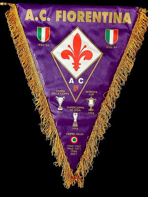 Fiorentina old official captain's pennant like new