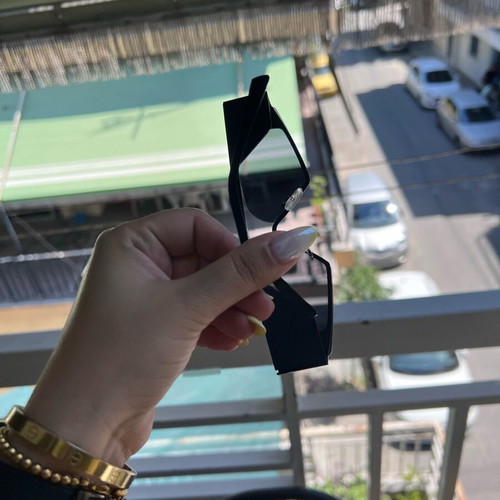 Futuristic shield sunglasses black like new, Y2K style