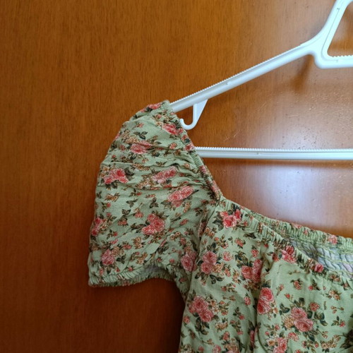 Floral crop top Stradivarius like new, pink and green, size M