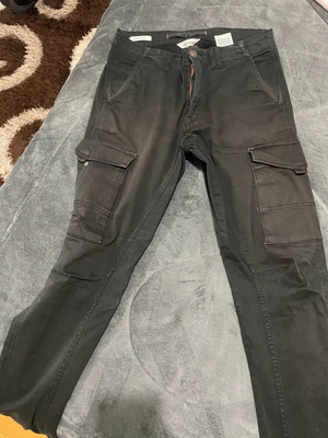 Jack & Jones cargo pants like new, size L