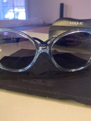Vogue Vintage VO 2705-S Sunglasses new, black and blue butterfly