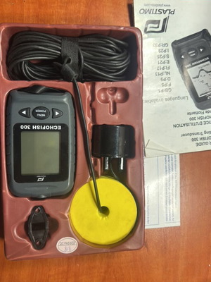 Plastimo Echofish 300 Portable Fish Finder like new with sensor