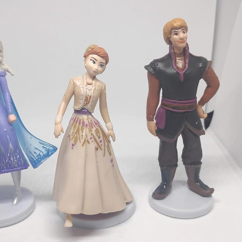 Frozen II Disney collectible figure set, like new, 10 pcs