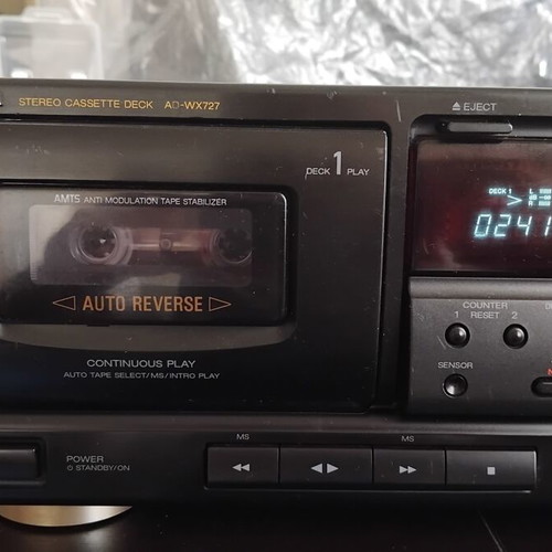 Aiwa AD-WX727 stereo cassette deck used with remote