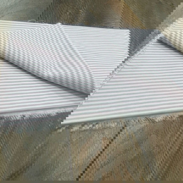 ύφασμα ριγέ  0.50 x 1.50 γκρι ανοιχτό