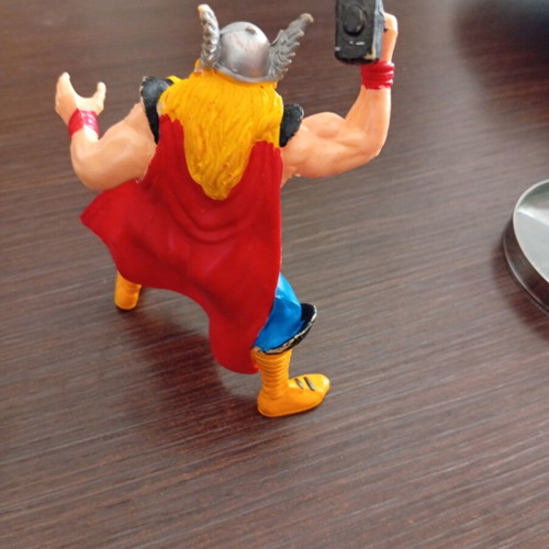 Thor Figure Yolanda 1998 Marvel used, 12 cm