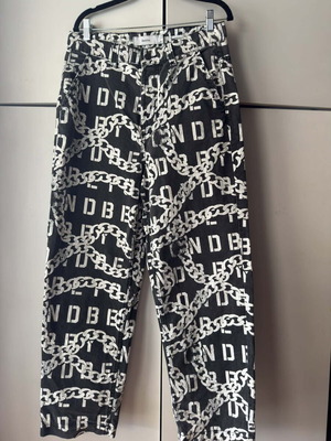 Bershka unisex jeans L (40-31) like new, black-white