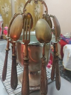 Silver-plated sweet dish used