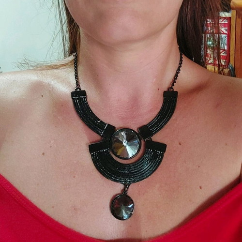 Statement necklace like new, black stainless steel with clear stones by Toi&Moi