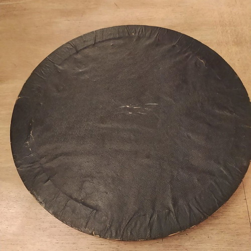 Wooden serving tray with crochet used, 40cm diameter