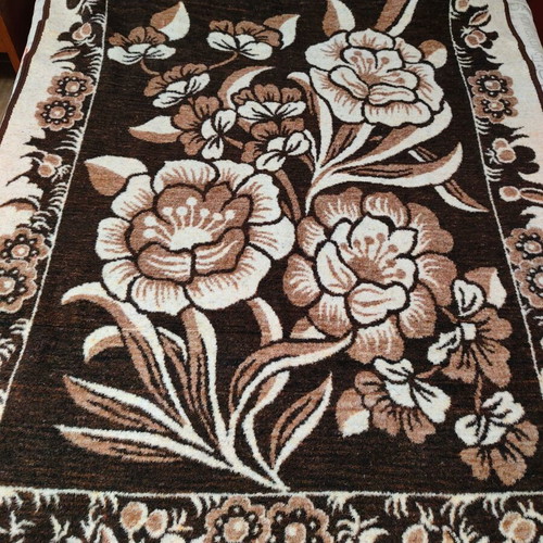 Single double-sided blanket used 1.50x1.90