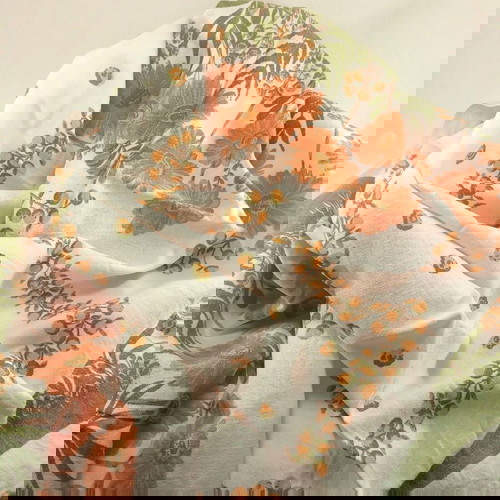 Λινό τραπεζομάντηλο 120x150 εκ μεταχειρισμένο με λεκέδες μελανιού