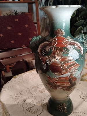 Collectible Chinese vase 32cm new