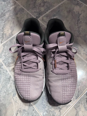 Nike Γυναικεία Παπούτσια Training Metcon 8 σαν καινούργια, μωβ, μέγεθος 39