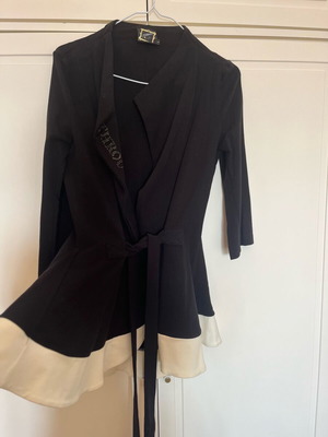 C Thou blouse like new, thin sweatshirt with belt, black
