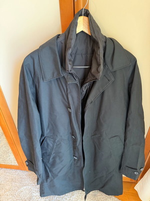 Gant raincoat with removable vest like new, black and blue