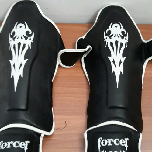 Martial arts set almost new with leather gloves, shin guards, elbow pads