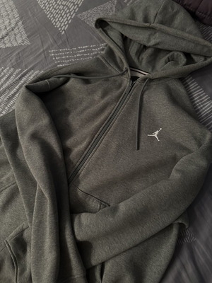 Jordan Jacket grey size L like new