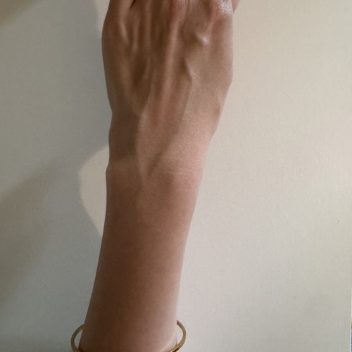 Bracelet gold tone large, like new